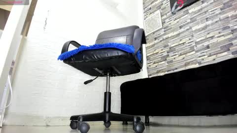 Aprhillove online show from October 27, 6:46 pm