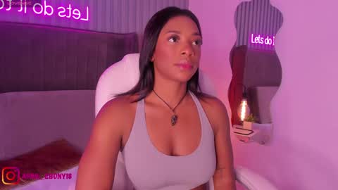 Snapshot of april_ebony18_ chatting on February 13, 10:34 am April online show from February 13, 10:34 am