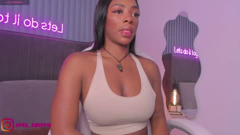 Snapshot of april_ebony18_ chatting on February 5, 10:41 am April online show from February 5, 10:41 am