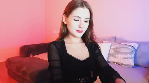 Snapshot of april_felicity chatting on February 5, 5:43 pm April online show from February 5, 5:43 pm