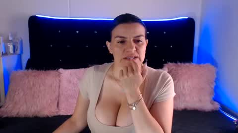 April online show from July 11, 4:40 pm