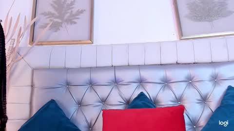 APRIL online show from December 10, 7:43 pm