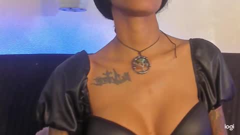 aprillebony319262 online show from February 22, 3:24 pm