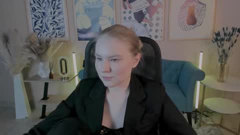 Snapshot of aprilserenity chatting on September 26, 2:53 am April. All year round. online show from September 26, 2:53 am