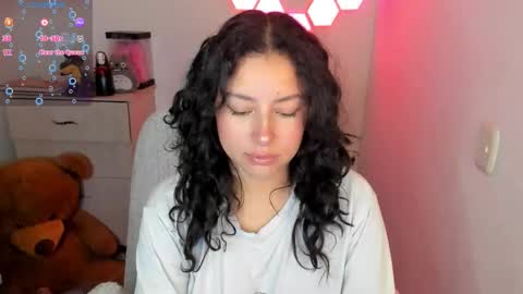 aqua emilly online show from February 5, 10:57 pm