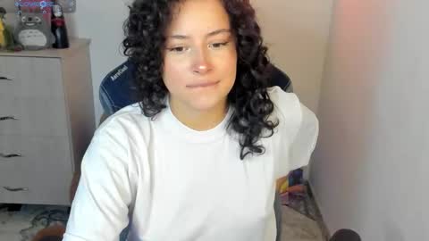 aqua emilly online show from September 23, 11:03 pm