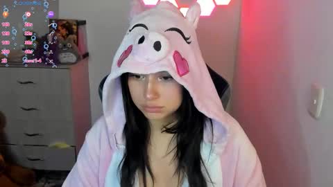 aqua emilly online show from March 7, 11:12 pm