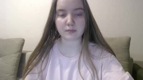 Snapshot of aquanarmin chatting on November 2, 9:23 am Josefin online show from November 2, 9:23 am