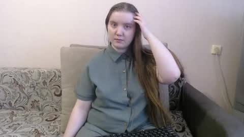 Josefin online show from March 22, 8:20 am