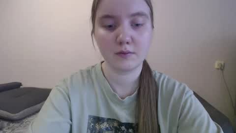 Snapshot of aquanarmin chatting on October 5, 6:40 am Josefin online show from October 5, 6:40 am