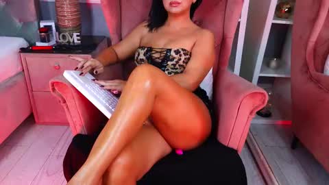 AQueenMonica online show from October 12, 3:58 pm