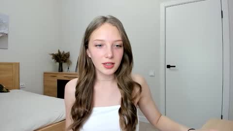 Lina online show from September 24, 8:46 am