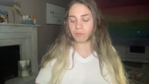 BustyPrincessLeila online show from December 4, 5:27 am