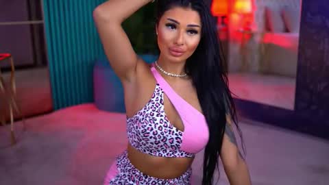 arabellaposh online show from January 16, 6:09 am