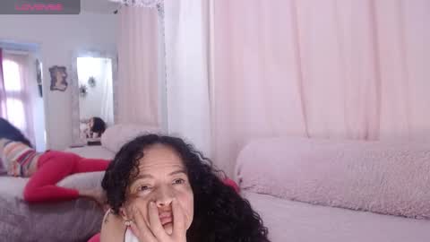 Snapshot of arabiel chatting on January 17, 8:33 pm Nadia Cyel online show from January 17, 8:33 pm