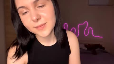 Emi online show from February 19, 4:39 pm