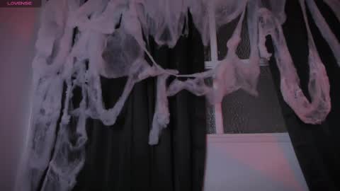 Aram 3 online show from October 4, 7:51 pm