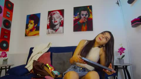 Aranza online show from January 11, 2:44 pm