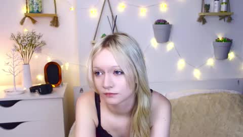 Jenny online show from September 27, 8:43 am