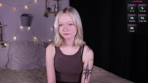 Jenny online show from October 26, 8:21 am