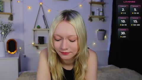 Jenny online show from October 4, 8:09 am