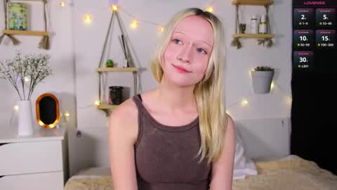 Jenny online show from October 3, 8:08 am