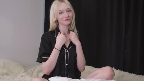 Jenny online show from September 21, 12:48 pm