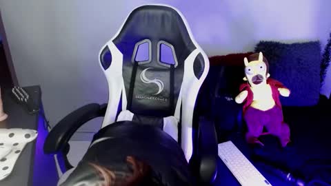 Ardat lili69 online show from December 27, 3:49 pm