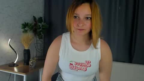 Amy online show from October 11, 4:17 am