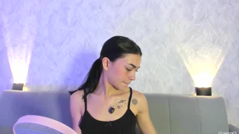    online show from October 17, 8:01 pm