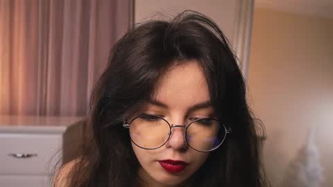 My name is Kelly online show from January 12, 2:19 pm