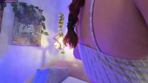 Arianna Baker online show from December 12, 6:10 pm
