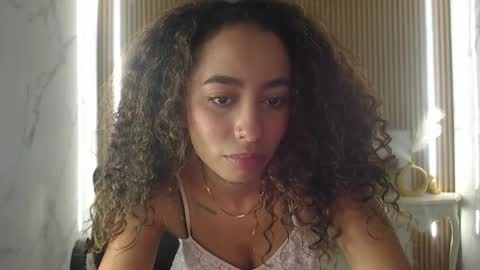 Ari online show from April 14, 2:50 pm