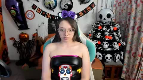 Linda online show from November 2, 3:54 am