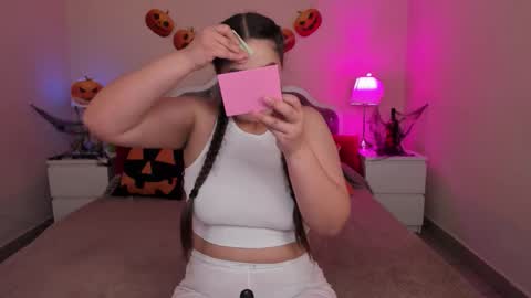 Snapshot of aria_blisss chatting on October 20, 12:46 am aria_blisss online show from October 20, 12:46 am