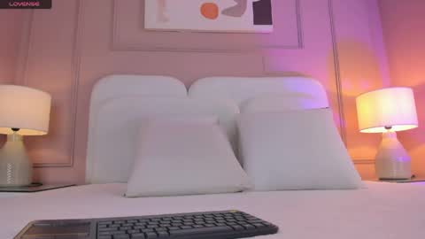Aria  online show from May 15, 2:49 am