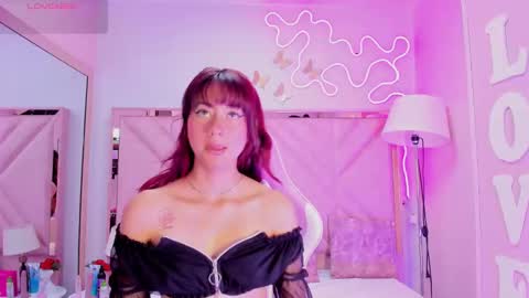 Snapshot of aria_joness_ chatting on September 17, 1:20 pm Aria Jones online show from September 17, 1:20 pm