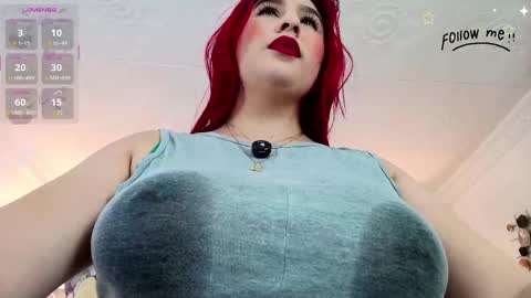 Snapshot of aria_li chatting on September 28, 12:32 pm aria online show from September 28, 12:32 pm