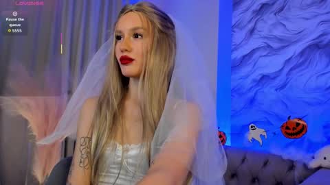 Snapshot of aria_mila chatting on October 30, 11:22 am aria_mila online show from October 30, 11:22 am