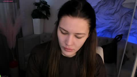 aria_mila online show from March 31, 3:06 am