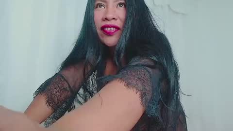 aria online show from March 28, 7:57 pm