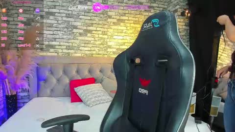 Snapshot of ariadna_milano chatting on March 7, 11:40 am -  -. .- Ariadna -. .-  - online show from March 7, 11:40 am