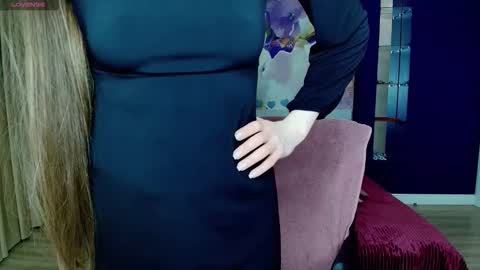 AriaGray online show from December 20, 4:00 pm