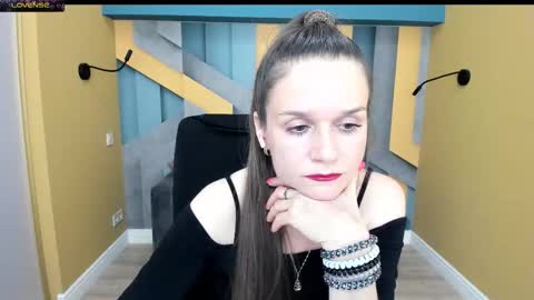 Snapshot of ariagrays chatting on September 18, 12:58 pm AriaGray online show from September 18, 12:58 pm