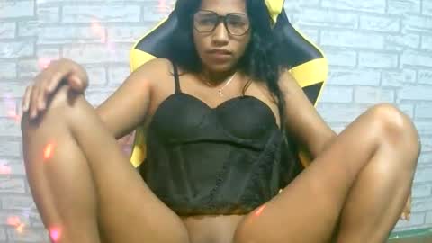 ariah13 online show from March 16, 5:55 am