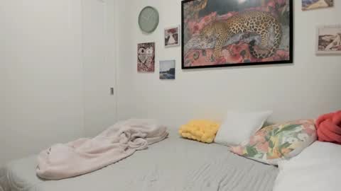 Ariah online show from October 2, 7:41 pm