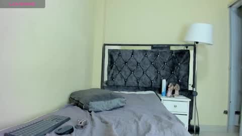 ariana_bbw_ online show from September 12, 11:12 pm