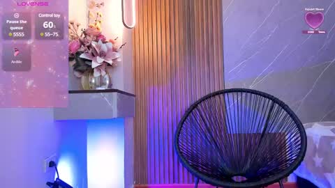 Ariana online show from March 8, 12:50 pm