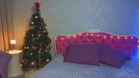 Ariana online show from December 18, 12:32 am