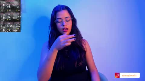 Snapshot of ariana_pierce chatting on March 4, 5:00 am Ariana online show from March 4, 5:00 am